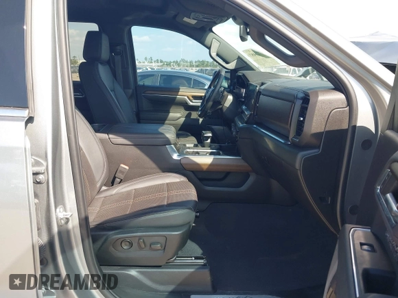 2024 Chevrolet Silverado 1500 with VIN 2GCUDJED1R1196328, listed as a IAAI auction lot 41723487 with 41,073 mi miles and . Bid and sale history available at DreamBid. Image 5.