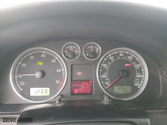 2003 Volkswagen Passat GLX with VIN WVWYH63B93E307461, listed as a Copart auction lot 81961384 with 139,029 mi miles and Salvage Title. Bid and sale history available at carsss.com. Image 9.