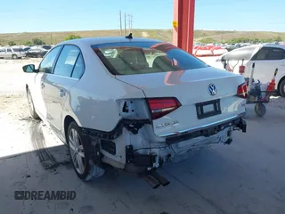 2017 Volkswagen Jetta SEL with VIN 3VWL17AJ0HM409955, listed as a IAAI auction lot 41840718 with 40,203 mi miles and . Bid and sale history available at DreamBid. Image 3.