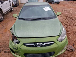 2012 Hyundai Accent SE z VIN KMHCU5AE8CU022927, wystawiony jako IAAI lot #41749321 z przebiegiem 258 185 mil mil oraz . Historia ofert i sprzedaży dostępna na DreamBid. Obrazek 12.