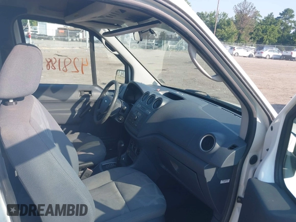 2011 Ford Transit Connect XL z VIN NM0LS7CN3BT069318, wystawiony jako IAAI lot #42818813 z przebiegiem 252 085 mil mil oraz . Historia ofert i sprzedaży dostępna na DreamBid. Obrazek 5.