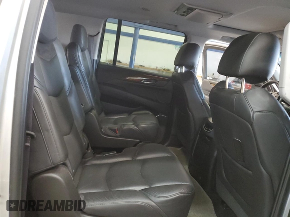 2017 Cadillac Escalade ESV Premium Luxury z VIN 1GYS4JKJ6HR222990, wystawiony jako Copart lot #89366985 z przebiegiem 121 934 mil mil oraz Szkoda całkowita • Salvage title. Historia ofert i sprzedaży dostępna na DreamBid. Obrazek 11.