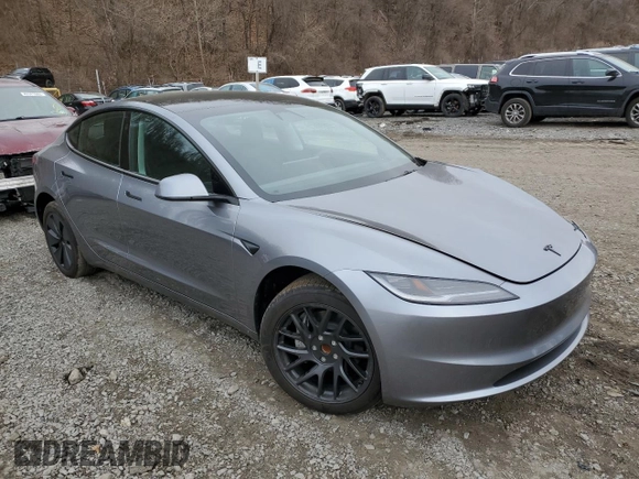 2025 Tesla Model 3 Long Range z VIN 5YJ3E1EA1SF906894, wystawiony jako Copart lot #49925085 z przebiegiem 3 477 mil mil oraz Szkoda całkowita • Salvage title. Historia ofert i sprzedaży dostępna na DreamBid. Obrazek 4.
