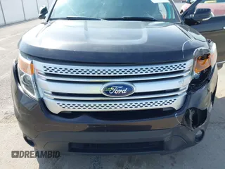 2014 Ford Explorer XLT with VIN 1FM5K8D81EGB72627, listed as a IAAI auction lot 41943574 with 110,238 mi miles and . Bid and sale history available at carsss.com. Image 17.