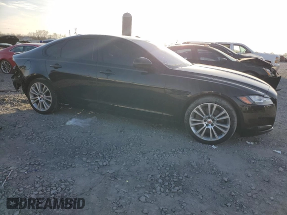 2017 Jaguar XF 35t Premium with VIN SAJBJ4BV1HCY35249, listed as a Copart auction lot 45710315 with 83,415 mi miles and Salvage Title. Bid and sale history available at carsss.com. Image 4.