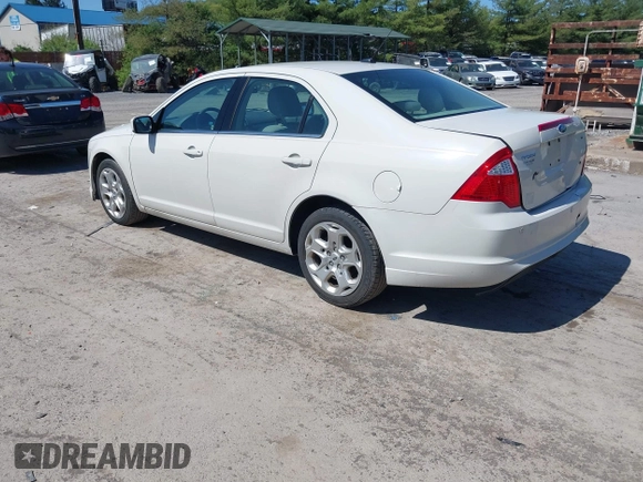 2011 Ford Fusion SE with VIN 3FAHP0HA5BR265484, listed as a IAAI auction lot 42095227 with 81,664 mi miles. Bid and sale history available at carsss.com. Image 3.