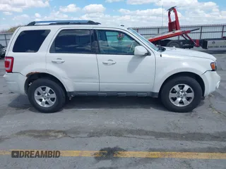 2011 Ford Escape Limited z VIN 1FMCU0EG4BKA38230, wystawiony jako IAAI lot #42274723 z przebiegiem 181 000 mil mil oraz . Historia ofert i sprzedaży dostępna na DreamBid. Obrazek 13.