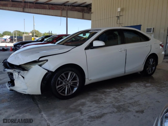 2016 Toyota Camry XLE with VIN 4T1BF1FK7GU224497, listed as a Copart auction lot 51099355 with 204,892 mi miles and Salvage Title. Bid and sale history available at carsss.com. Image 1.