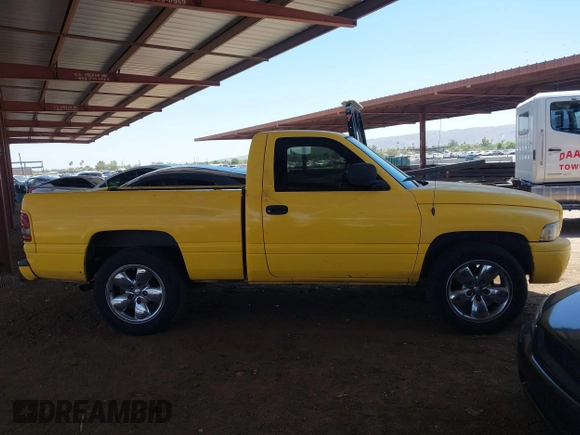 2000 Dodge 1500 z VIN 1B7HC16ZXYS543037, wystawiony jako IAAI lot #42477808 z przebiegiem 165 294 mil mil oraz . Historia ofert i sprzedaży dostępna na DreamBid. Obrazek 13.