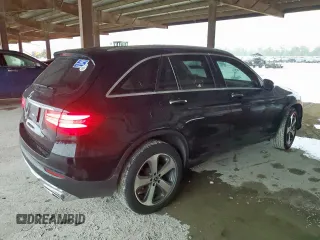 2019 Mercedes-Benz GLC 300 with VIN WDC0G4JB2KF587198, listed as a Copart auction lot 60434795 with 74,546 mi miles and Salvage title. Bid and sale history available at DreamBid. Image 3.