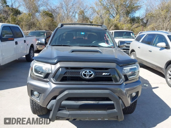 2014 Toyota Tacoma PreRunner with VIN 5TFJU4GN3EX057731, listed as a IAAI auction lot 41703750 with 110,321 mi miles. Bid and sale history available at carsss.com. Image 12.