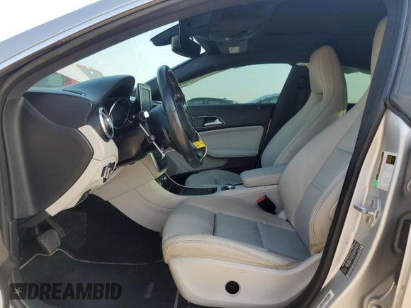 2016 Mercedes-Benz CLA 250 z VIN WDDSJ4EB8GN297903, wystawiony jako Copart lot #55643665 z przebiegiem 175 295 mil mil oraz Szkoda całkowita • Salvage title. Historia ofert i sprzedaży dostępna na DreamBid. Obrazek 7.