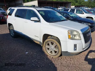 2011 GMC Terrain SLT-1 z VIN 2CTALUEC9B6470497, wystawiony jako IAAI lot #42616762 z przebiegiem 145 948 mil mil oraz . Historia ofert i sprzedaży dostępna na DreamBid. Obrazek 1.