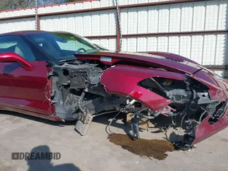 2018 Chevrolet Corvette 2LT z VIN 1G1YC2D76J5105586, wystawiony jako IAAI lot #41869092 z przebiegiem 76 356 mil mil oraz . Historia ofert i sprzedaży dostępna na DreamBid. Obrazek 18.