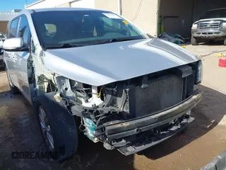 2021 Kia Sedona EX with VIN KNDMB5C11M6664811, listed as a IAAI auction lot 41390328 with 128,568 mi miles. Bid and sale history available at carsss.com. Image 6.