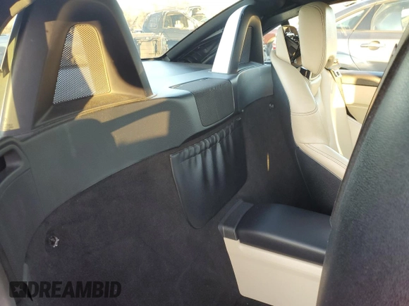 2016 Mercedes-Benz SLK 300 z VIN WDDPK3JA4GF123041, wystawiony jako Copart lot #43776305 z przebiegiem 72 863 mil mil oraz Szkoda całkowita • Salvage title. Historia ofert i sprzedaży dostępna na DreamBid. Obrazek 10.