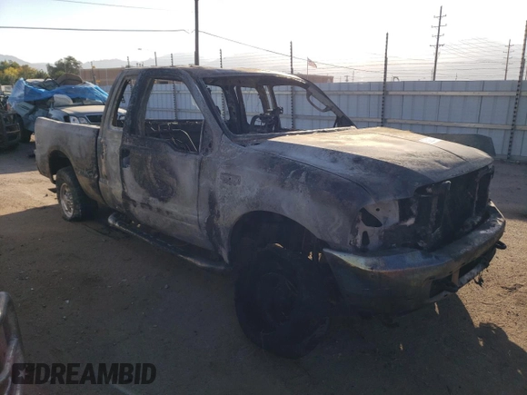 2003 Ford Super Duty F-250 XL with VIN 1FTNX21L23EC26750, listed as a Copart auction lot 76008744 with Not Provided miles and Non Repairable. Bid and sale history available at carsss.com. Image 4.