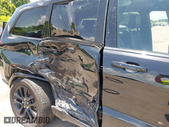 2021 Jeep Grand Cherokee Laredo X z VIN 1C4RJEAG8MC739568, wystawiony jako IAAI lot #42513930 z przebiegiem 80 814 mil mil oraz . Historia ofert i sprzedaży dostępna na DreamBid. Obrazek 6.