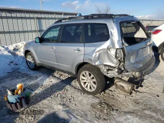 2013 Subaru Forester 2.5X Premium with VIN JF2SHADC2DH433260, listed as a Copart auction lot 41915785 with 60,063 mi miles and Clean Title. Bid and sale history available at carsss.com. Image 2.
