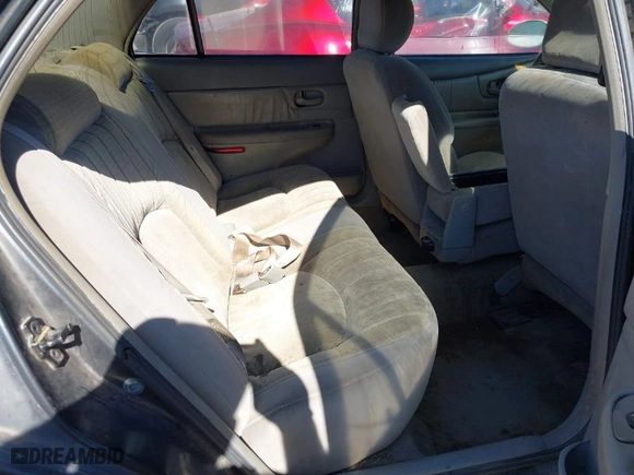2001 Buick Century Custom with VIN 2G4WS52J611265191, listed as a IAAI auction lot 41695250 with 237120 miles. Bid and sale history available at carsss.com. Image 8.