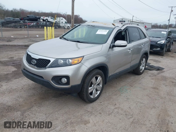 2013 Kia Sorento EX with VIN 5XYKUCA67DG380083, listed as a IAAI auction lot 41957996 with 73,598 mi miles and . Bid and sale history available at DreamBid. Image 17.