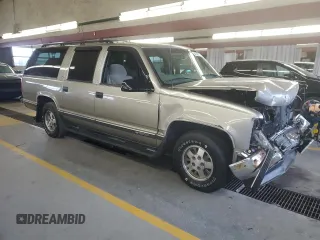 1999 Chevrolet Suburban with VIN 1GNEC16R8XJ543701, listed as a Copart auction lot 84322714 with 211,491 mi miles and Salvage Title. Bid and sale history available at carsss.com. Image 4.