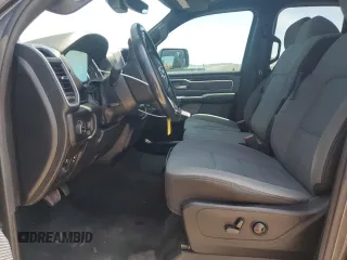 2022 Ram 1500 Big Horn z VIN 1C6SRFBT0NN265978, wystawiony jako Copart lot #58563515 z przebiegiem 85 486 mil mil oraz Szkoda całkowita • Salvage title. Historia ofert i sprzedaży dostępna na DreamBid. Obrazek 7.