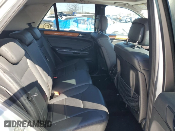 2009 Mercedes-Benz M 350 z VIN 4JGBB86EX9A530516, wystawiony jako Copart lot #45565145 z przebiegiem 176 158 mil mil oraz Nie do naprawy • Non repairable. Historia ofert i sprzedaży dostępna na DreamBid. Obrazek 12.