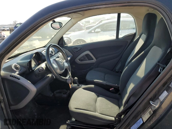 2012 Smart fortwo Pure z VIN WMEEJ3BA4CK572144, wystawiony jako Copart lot #42556025 z przebiegiem 99 007 mil mil oraz Tytuł czysty. Historia ofert i sprzedaży dostępna na DreamBid. Obrazek 7.