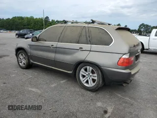 2006 BMW X5 4.4i with VIN 5UXFB53586LV24236, listed as a Copart auction lot 61552494 with 176,776 mi miles and Non Repairable. Bid and sale history available at carsss.com. Image 2.