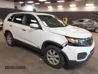 2013 Kia Sorento LX with VIN 5XYKTCA61DG332775, listed as a IAAI auction lot 42532536 with 145,447 mi miles and . Bid and sale history available at DreamBid. Image 1.