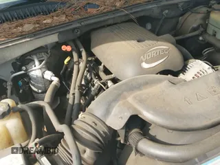 2002 Chevrolet Avalanche with VIN 3GNEC13T92G185390, listed as a IAAI auction lot 42619388 with 164,145 mi miles and . Bid and sale history available at DreamBid. Image 13.