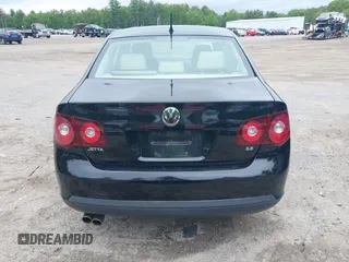 2010 Volkswagen Jetta Limited Edition with VIN 3VWRZ7AJXAM161335, listed as a IAAI auction lot 42326387 with 111,967 mi miles and . Bid and sale history available at DreamBid. Image 17.