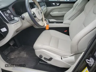 2023 Volvo XC60 Core z VIN YV4L12DV3P1203526, wystawiony jako Copart lot #78792564 z przebiegiem 28 910 mil mil oraz Szkoda całkowita • Salvage title. Historia ofert i sprzedaży dostępna na DreamBid. Obrazek 7.