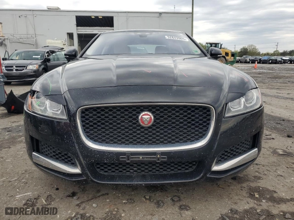 2017 Jaguar XF 35t Premium with VIN SAJBJ4BV0HCY37963, listed as a Copart auction lot 52843965 with 88,477 mi miles and Salvage Title. Bid and sale history available at carsss.com. Image 5.