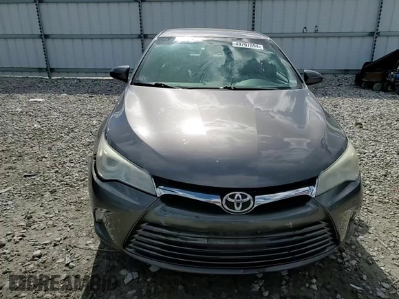 2015 Toyota Camry XLE with VIN 4T4BF1FKXFR453051, listed as a Copart auction lot 49797894 with 154,038 mi miles and Salvage Title. Bid and sale history available at DreamBid. Image 11.