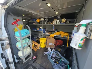 2017 Ford Transit с VIN 1FTYR1YM5HKB43600, выставлен на аукционе IAAI как лот 42626660 с пробегом 34 725 миль миль и . История ставок и продаж доступна на DreamBid. Изображение 4.