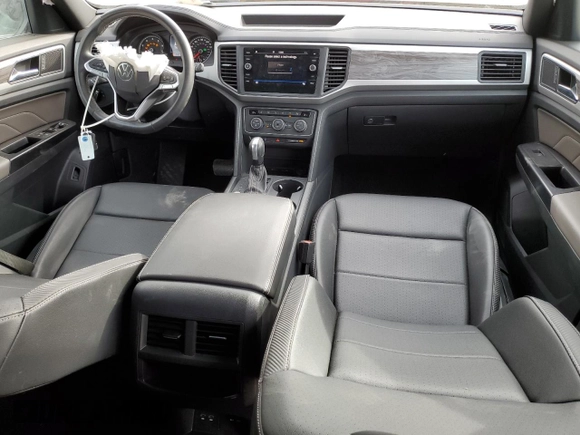 2021 Volkswagen Atlas SE with VIN 1V2WC2CA3MC201976, listed as a Copart auction lot 84661954 with 41,249 mi miles and Salvage title. Bid and sale history available at DreamBid. Image 8.