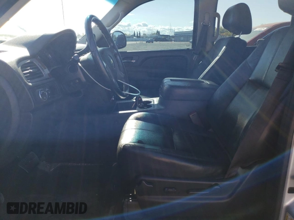2013 Chevrolet Avalanche LT with VIN 3GNMCFE06DG374853, listed as a Copart auction lot 51301125 with 170,925 mi miles and Salvage Title. Bid and sale history available at DreamBid. Image 7.
