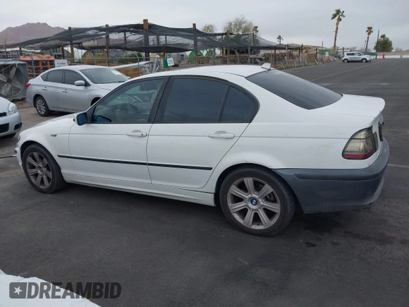 2004 BMW 3 Series 325i with VIN WBAET37444NJ45412, listed as a IAAI auction lot 41766838 with 1 mi miles. Bid and sale history available at carsss.com. Image 11.