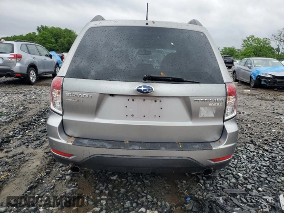 2011 Subaru Forester X Limited z VIN JF2SHAECXBH740090, wystawiony jako Copart lot #56787735 z przebiegiem 158 096 mil mil oraz Czysty tytuł • Clean title. Historia ofert i sprzedaży dostępna na DreamBid. Obrazek 6.