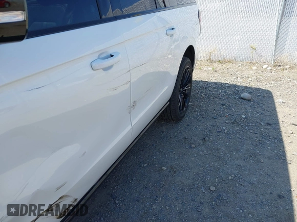 2024 Ford Expedition Max Limited с VIN 1FMJK2A8XREA38670, выставлен на аукционе IAAI как лот 42479200 с пробегом 9 635 миль миль и . История ставок и продаж доступна на DreamBid. Изображение 20.