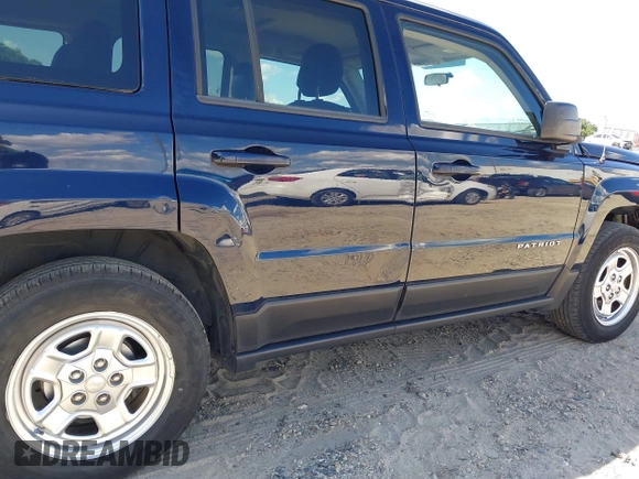 2014 Jeep Patriot Sport with VIN 1C4NJPBA0ED690558, listed as a IAAI auction lot 42780031 with 112,065 mi miles and . Bid and sale history available at DreamBid. Image 6.