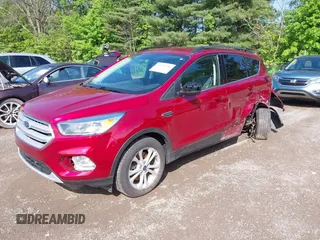 2018 Ford Escape SE z VIN 1FMCU9GD8JUB33366, wystawiony jako IAAI lot #42264706 z przebiegiem 48 478 mil mil oraz . Historia ofert i sprzedaży dostępna na DreamBid. Obrazek 2.