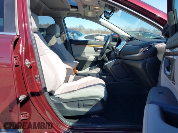 2018 Honda CR-V Touring with VIN 7FARW2H92JE097407, listed as a IAAI auction lot 41850708 with 117,201 mi miles. Bid and sale history available at carsss.com. Image 5.