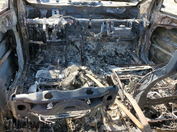 2018 Hyundai Santa Fe 2.4L z VIN 5XYZTDLB1JG523235, wystawiony jako Copart lot #53539235 z przebiegiem Nie podano mil oraz Nie do naprawy • Non repairable. Historia ofert i sprzedaży dostępna na DreamBid. Obrazek 8.