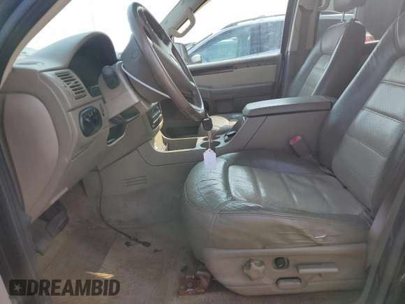 2002 Ford Explorer Eddie Bauer with VIN 1FMDU74W82ZC83948, listed as a Copart auction lot 71237084 with 233,525 mi miles and Clean title. Bid and sale history available at DreamBid. Image 7.