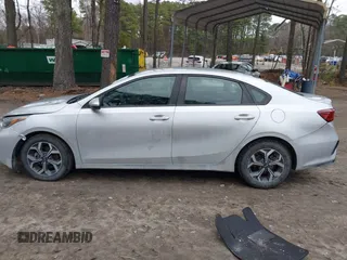 2019 Kia Forte LXS with VIN 3KPF24AD9KE032646, listed as a IAAI auction lot 41739585 with 136,813 mi miles and . Bid and sale history available at DreamBid. Image 15.