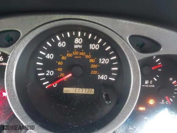 2002 Toyota Highlander with VIN JTEGF21A520058345, listed as a IAAI auction lot 41567610 with 117,736 mi miles. Bid and sale history available at carsss.com. Image 15.