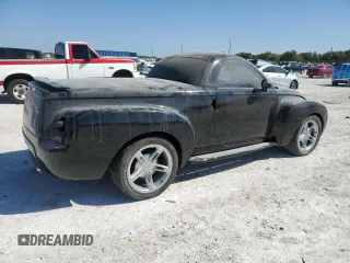 2005 Chevrolet SSR LS z VIN 1GCES14H45B115377, wystawiony jako Copart lot #48899155 z przebiegiem Nie podano mil oraz Szkoda całkowita • Salvage title. Historia ofert i sprzedaży dostępna na DreamBid. Obrazek 3.